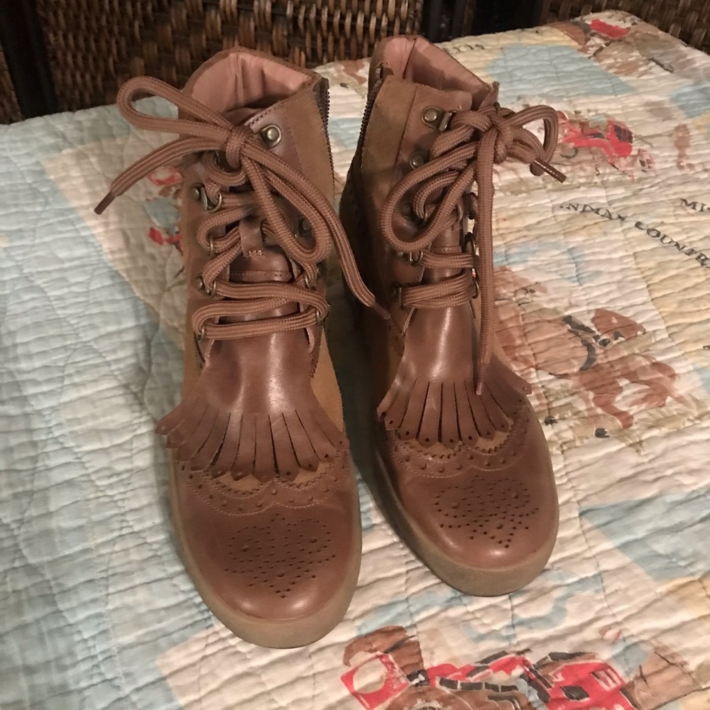 Sundance Catalog Fringe Boot/shoe